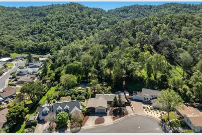 455 Corte Norte, Novato, CA 94949 - Photo 2