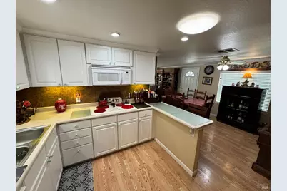 211 Regency Court, Santa Rosa, CA 95401 - Photo 8