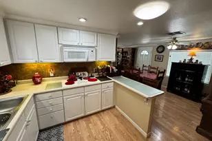 211 Regency Ct, Santa Rosa, CA 95401 - Photo 8