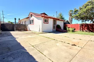 544 B St, Hollister, CA 95023 - Photo 28