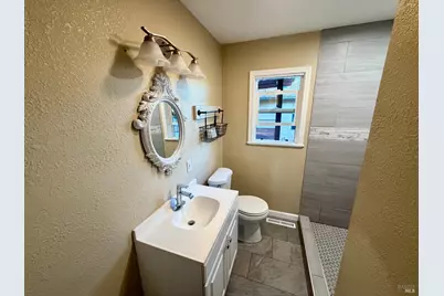 1124 Shetler Avenue, Napa, CA 94559 - Photo 8