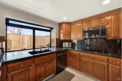 590 Laramie Way, Vacaville, CA 95688 - Photo 22