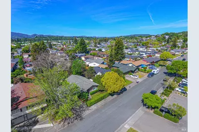 1323 Prentice Drive, Healdsburg, CA 95448 - Photo 42