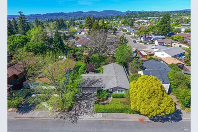 1323 Prentice Drive, Healdsburg, CA 95448 - Photo 44