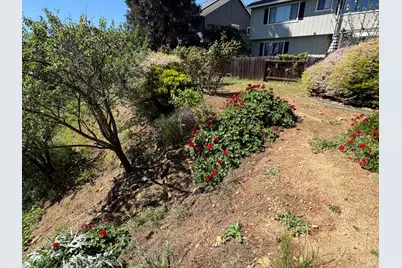 128 W Seaview Drive, Benicia, CA 94510 - Photo 26