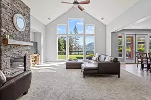 4561 Lake Ridge Rd, Ukiah, CA 95482 - Photo 4