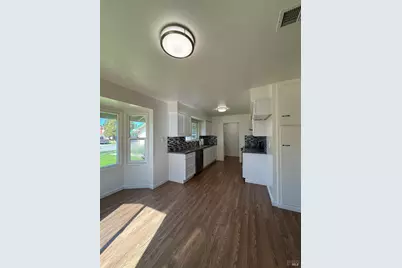 1700 Hemlock Street, Fairfield, CA 94533 - Photo 6