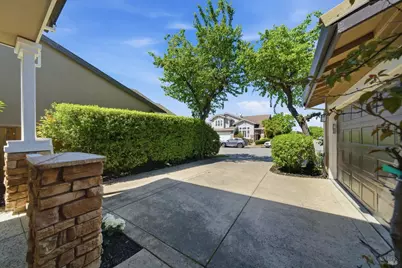 182 Emerson Avenue, Novato, CA 94949 - Photo 16