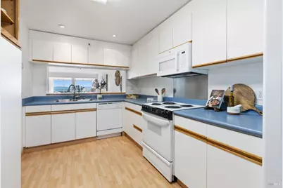 1201 Brickyard Way #211, Richmond, CA 94801 - Photo 8