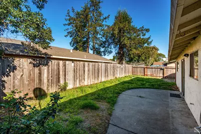 2559 Northcoast Street, Santa Rosa, CA 95403 - Photo 32