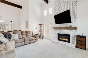 377 Duperu Dr, Crockett, CA 94525 - Photo 6