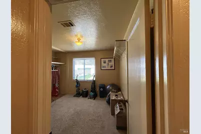 880 Beechwood Avenue, Vallejo, CA 94591 - Photo 10