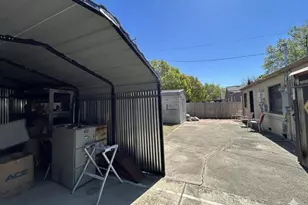 880 Beechwood Ave, Vallejo, CA 94591 - Photo 14