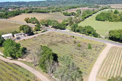 4304 Dry Creek Road, Healdsburg, CA 95448 - Photo 32