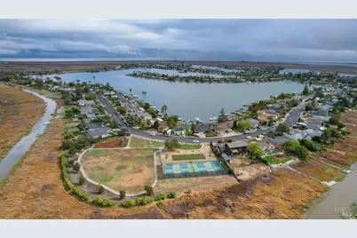 124 Montego Key, Novato, CA 94949 - Photo 76