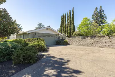 1184 Jerome Way, Napa, CA 94558 - Photo 32