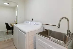 1600 Carol Dr, Napa, CA 94558 - Photo 16