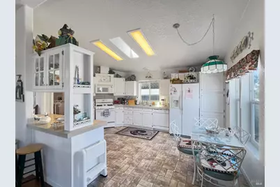 8169 Willow Street, Windsor, CA 95492 - Photo 6