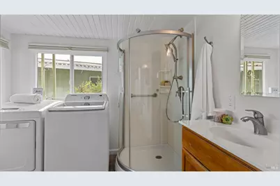 204 Barcelona Avenue, Novato, CA 94949 - Photo 22