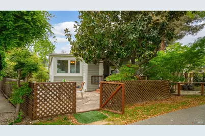 204 Barcelona Avenue, Novato, CA 94949 - Photo 26