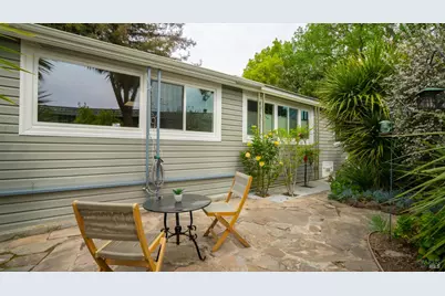204 Barcelona Avenue, Novato, CA 94949 - Photo 24