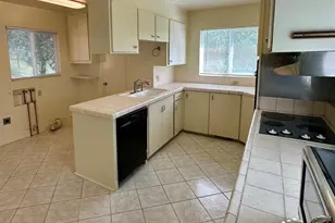 993 Champion Ln, Deer Park, CA 94576 - Photo 8