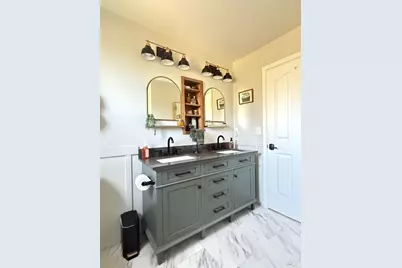 16491 Ridgecrest Court, Hidden Valley Lake, CA 95467 - Photo 24