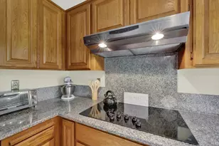 1934 Summit Dr, Fairfield, CA 94534 - Photo 20