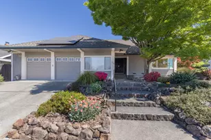 700 Montclair Dr, Santa Rosa, CA 95409 - Photo 2