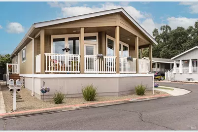 121 Cabana Drive, Napa, CA 94558 - Photo 2