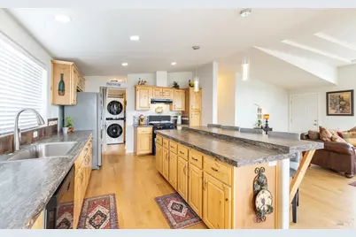 121 Cabana Drive, Napa, CA 94558 - Photo 20