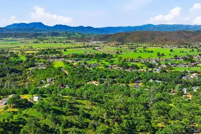 19425 Stinson Road, Hidden Valley Lake, CA 95467 - Photo 14