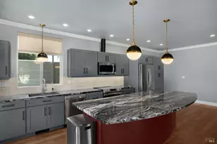 106 Shamrock Cir, Santa Rosa, CA 95403 - Photo 6