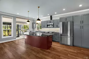 106 Shamrock Cir, Santa Rosa, CA 95403 - Photo 8