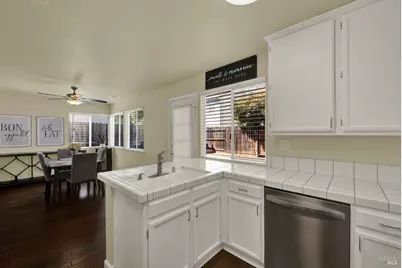 845 Vassar Drive, Vacaville, CA 95687 - Photo 22