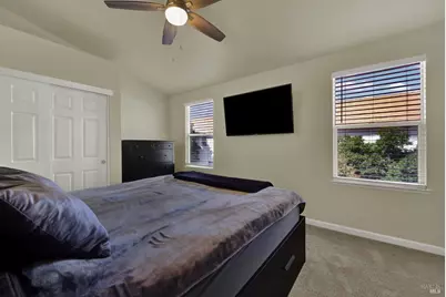845 Vassar Drive, Vacaville, CA 95687 - Photo 26