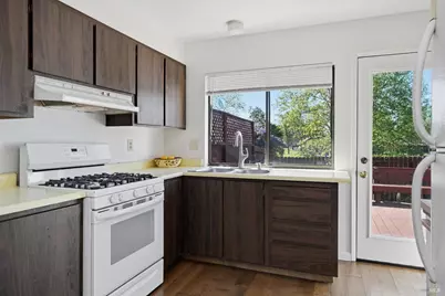 405 Korbel Place, Santa Rosa, CA 95409 - Photo 10