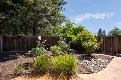 7129 Oak Leaf Drive, Santa Rosa, CA 95409 - Photo 22