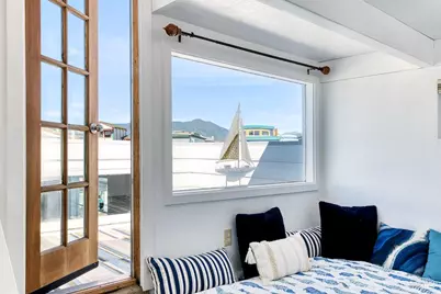 31 S 40 Dock, Sausalito, CA 94965 - Photo 2