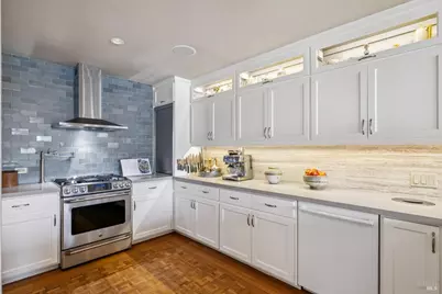 24 Mooring Road, San Rafael, CA 94901 - Photo 14