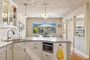 24 Mooring Rd, San Rafael, CA 94901 - Photo 16