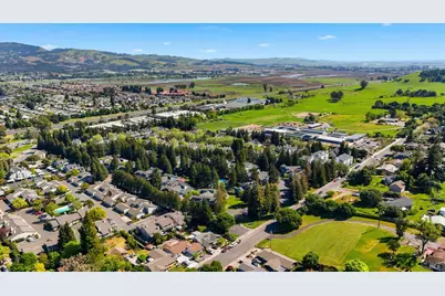 2 Village Parkway, Napa, CA 94558 - Photo 40