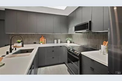 143 Knollwood Drive, San Rafael, CA 94901 - Photo 10