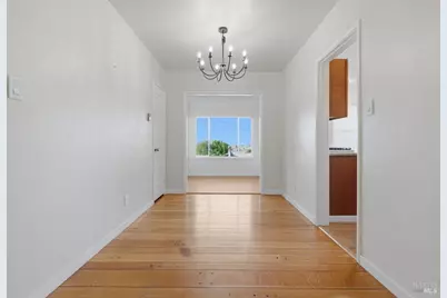 10601 Sheldon Street, Oakland, CA 94605 - Photo 14