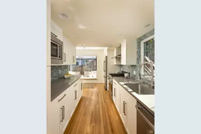 883 Magnolia Avenue, Larkspur, CA 94939 - Photo 4