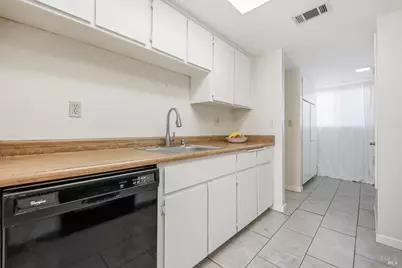 130 Arcadia Drive, Vacaville, CA 95687 - Photo 12