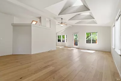 2412 Foothill Boulevard #15, Calistoga, CA 94515 - Photo 2