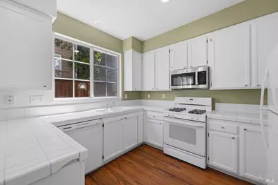 1028 Addison Circle, Petaluma, CA 94952 - Photo 18