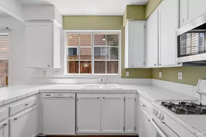 1028 Addison Circle, Petaluma, CA 94952 - Photo 18