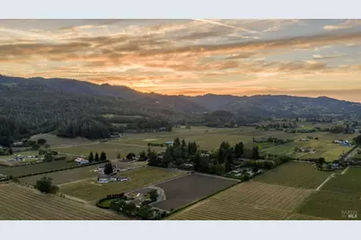 1670 Cabernet Lane, Saint Helena, CA 94574 - Photo 4